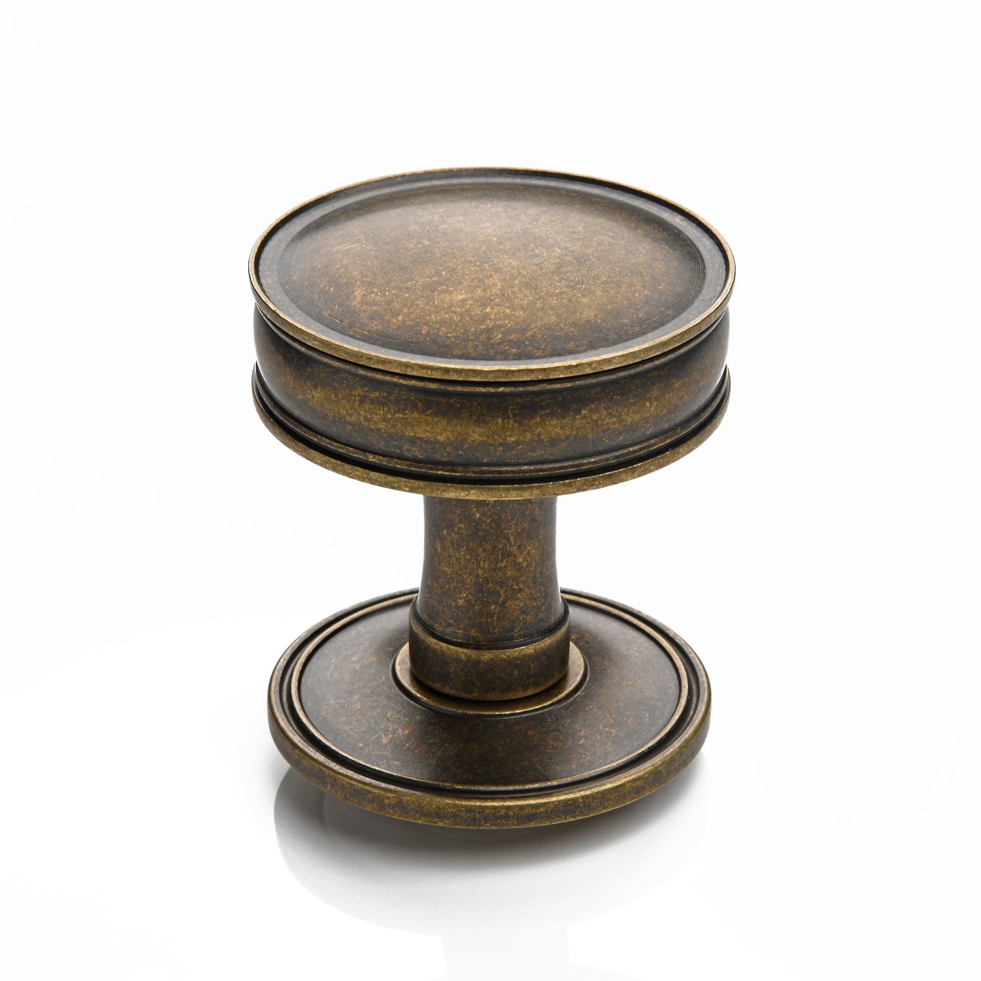 The Huntingford door knob (DK1004), finished in a bespoke bronze finish.